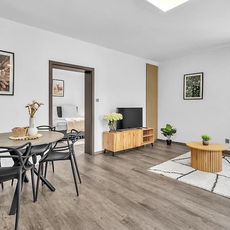 Hotel U Krale Jiriho Stráž pod Ralskem Екстериор снимка